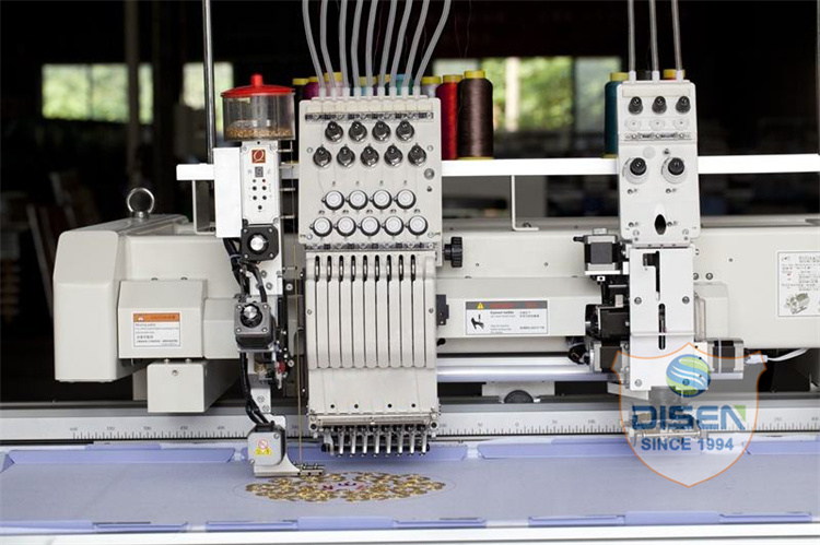 متعددة الوظائف سهلة الاستخدام آلة التطريز الشعارات رأس واحد للمصنع
